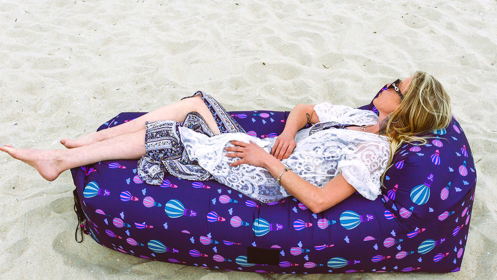 inflatable-lounger-ballon-coolbamboostore
