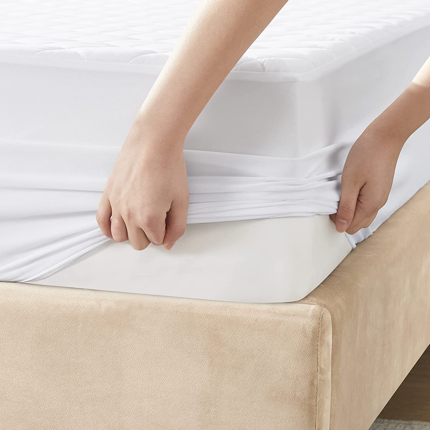 king-size-waterproof-mattress-cover-soft-bamboo-and-durable-design-coolbamboostore